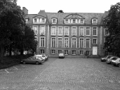 Palais abbatial, intendance, évêché, musée, université, place Saint-Melaine (Rennes)