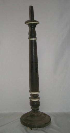 Ensemble de 6 chandeliers funéraires