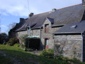 Alignement de logis, Bosné (Saint-Just)