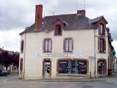 Maison, 2 place du Marché (Maure-de-Bretagne fusionnée en Val d'Anast en 2017)