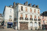 Maison, 8 place Maurice Marchais (Vannes)