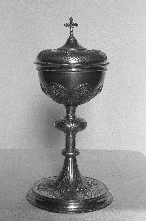 Ciboire 2, église paroissiale de la Nativité de la Vierge (Les Fougerêts)