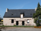 Ferme, actuellement maison, le Bas Moncel (Bais)