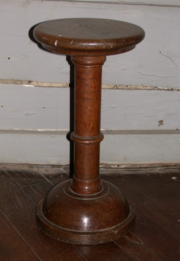 Série de 6 tabourets d'église