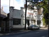 Ancien garage de réparation automobile, 15 avenue Gros-Malhon (Rennes)