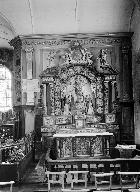 Ensemble de l'autel du Rosaire : autel, tabernacle, deux gradins d'autel, retable, clôture d'autel, église paroissiale Sainte-Édiltrude (Tréflez)