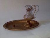 Plateau à burettes ; burette