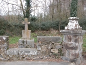 Croix de chemin, rue de la Libération (Pleugueneuc)
