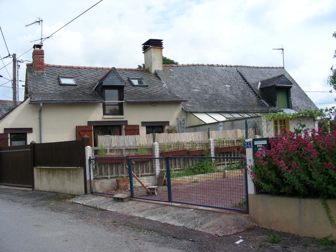 Alignement de maisons, la Gressaudière (Bruz)