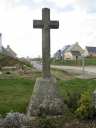 Croix de chemin, au carrefour de la rue de la Libération et des Coteaux de Heuteloie (La Baussaine)