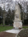 Monument aux morts des guerres, rue de Châteaubriant (Vern-sur-Seiche)
