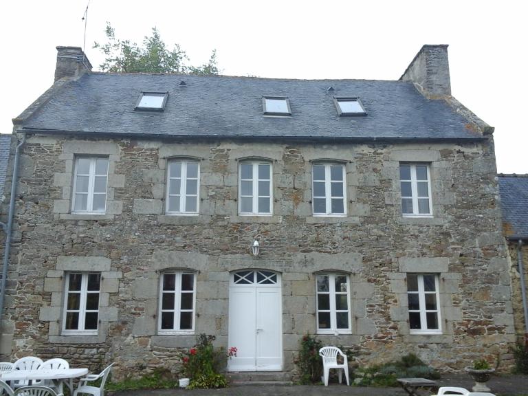 Maison de prêtre, bourg (Aucaleuc)