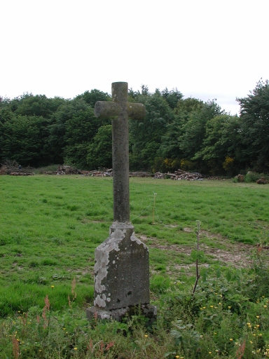 Croix de chemin, la Roncière (Paimpont)
