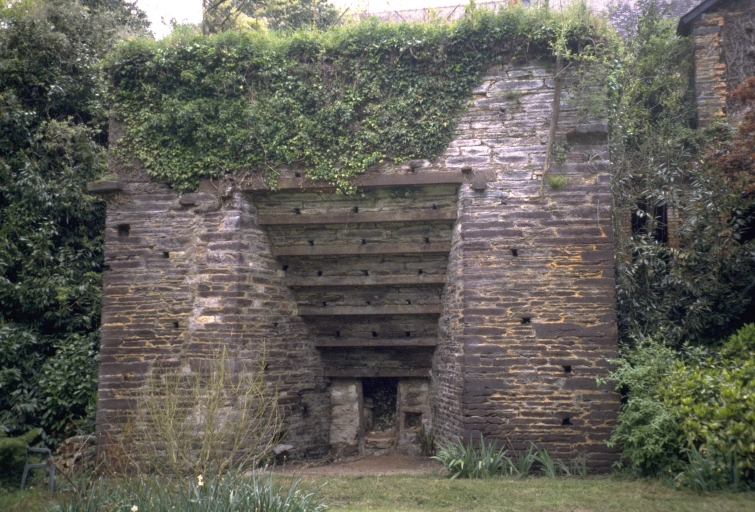 Moulin à blé le Moulinet, puis usine métallurgique dite forges du Plessis-Bardoult, les Forges (Pléchâtel)
