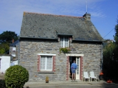 Maison, rue de Villeneuve (Lieuron)