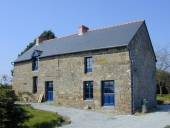 Alignement de deux logis, le Plessix L'Epine (Cuguen)