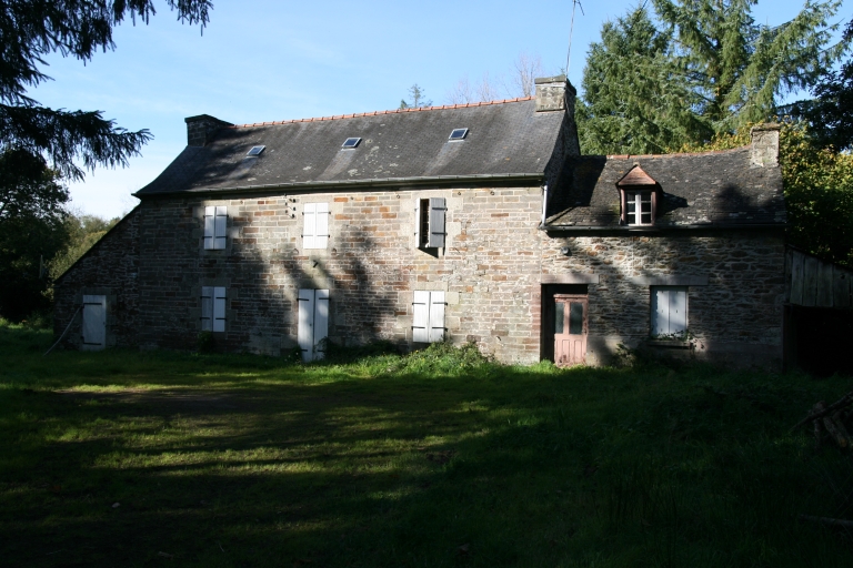 Ancien ferme, Kerguélen (Loqueffret)