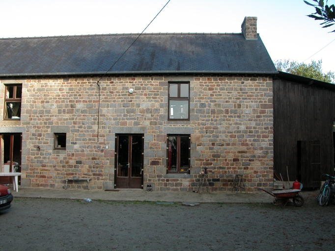 Ferme, actuellement maison, les Bois Hanniers (Dingé)