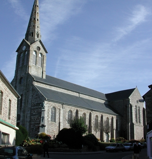 Église paroissiale Saint-Pierre, place du Bourg (Plouézec)