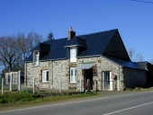 Maison, la Pierre Fendue (Trémeheuc)