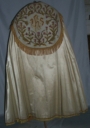 Chape, voile d'exposition du Saint-Sacrement, conopée, voile huméral