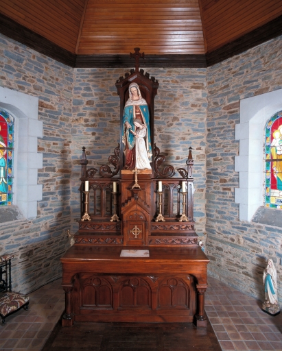 Autel, 2 gradins, tabernacle, retable