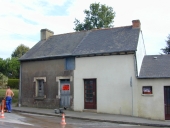 Maison, rue de la Fontaine (Lieuron)