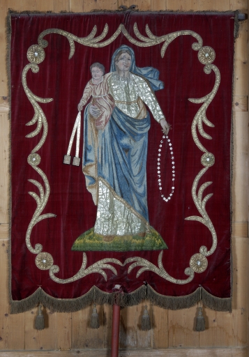 Bannière de procession 2 : Calvaire, Vierge au scapulaire