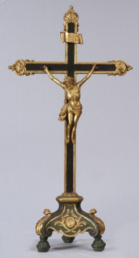 Croix d'autel (Pluméliau fusionnée en Pluméliau-Bieuzy en 2019)