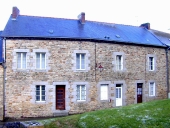 Maison, 10, 12, 14 rue Jean Marie Lamennais (Domalain)