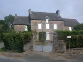Maison, 2 rue de la Fontaine (La Ville-ès-Nonais)