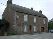 Maison, 9 avenue Bertrand Du Guesclin (Sens-de-Bretagne)