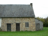 Alignement de deux maisons, la Baillerie (Chelun)