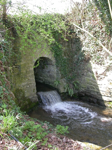 Pont, près de la Ville-en-Bois (Melesse)