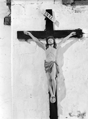 Statue (d'applique, petite nature) : Christ en croix, chapelle Notre-Dame-de-Carmes (Neulliac)