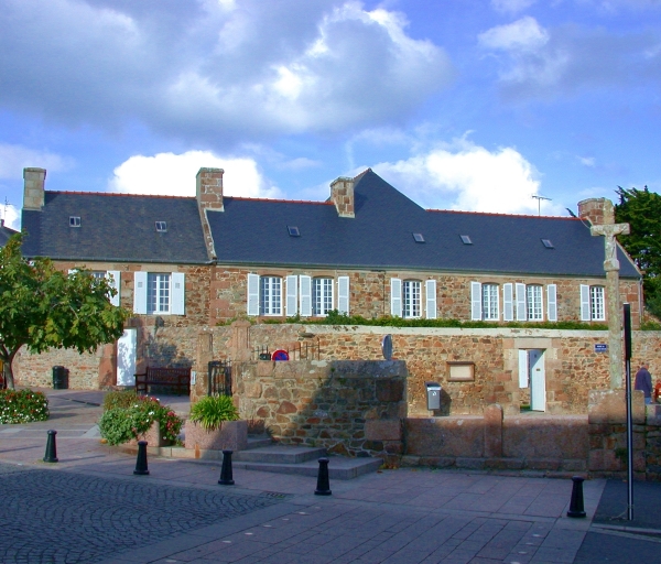 Presbytère, 2 passage du Souvenir Français (Perros-Guirec)