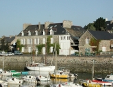 Maison d'armateur et de négociant dite maison Le Péchon ou Ty Braz, 28, 30, 32 quai des Terre-Neuvas ; 2 chemin du Rocher, Dahouët (Pléneuf-Val-André)