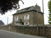 Presbytère, rue des Marguerites (La Richardais)