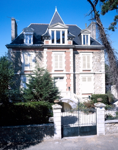 Maison de villégiature balnéaire dite Villa Caprice, 38 boulevard Chateaubriand (Saint-Malo)