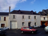 Auberge, 14 place Toullier (Dol-de-Bretagne)