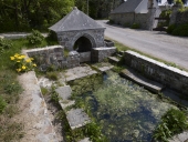 Fontaine Saint-Jean et lavoir, Trébéron (Crozon)