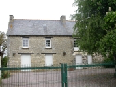 Maison, la Croix Saint-François (Trévérien)