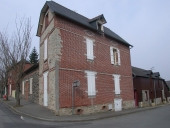 Maison, 25 rue Alexis Garnier ;  rue de l'Orangerie (Châteaugiron)