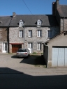 Maison, 13 rue du Bourg (Pleugueneuc)