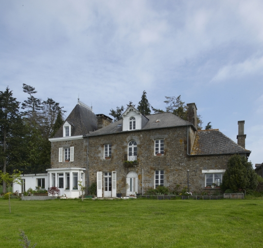 Maison (Noyal-sous-Bazouges)