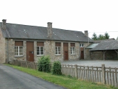 École de garçons, 23 rue Saint-Georges (Acigné)