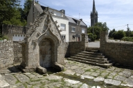Fontaine de dévotion saint Bieuzy (Bieuzy fusionnée en Pluméliau-Bieuzy en 2019)