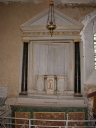 Autel secondaire sud : retable, tabernacle à ailes