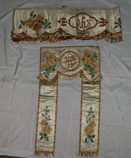 Tour d'autel et conopée 2