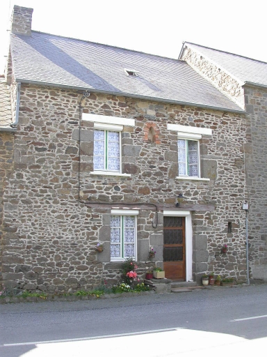 Maison, le Mesnil des Aulnays (Plerguer)